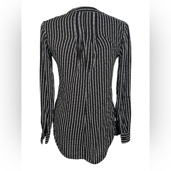 Anthropologie Maeve Calia Black & White Printed Buttondown Tunic Top Size 2 - Picture 6 of 12